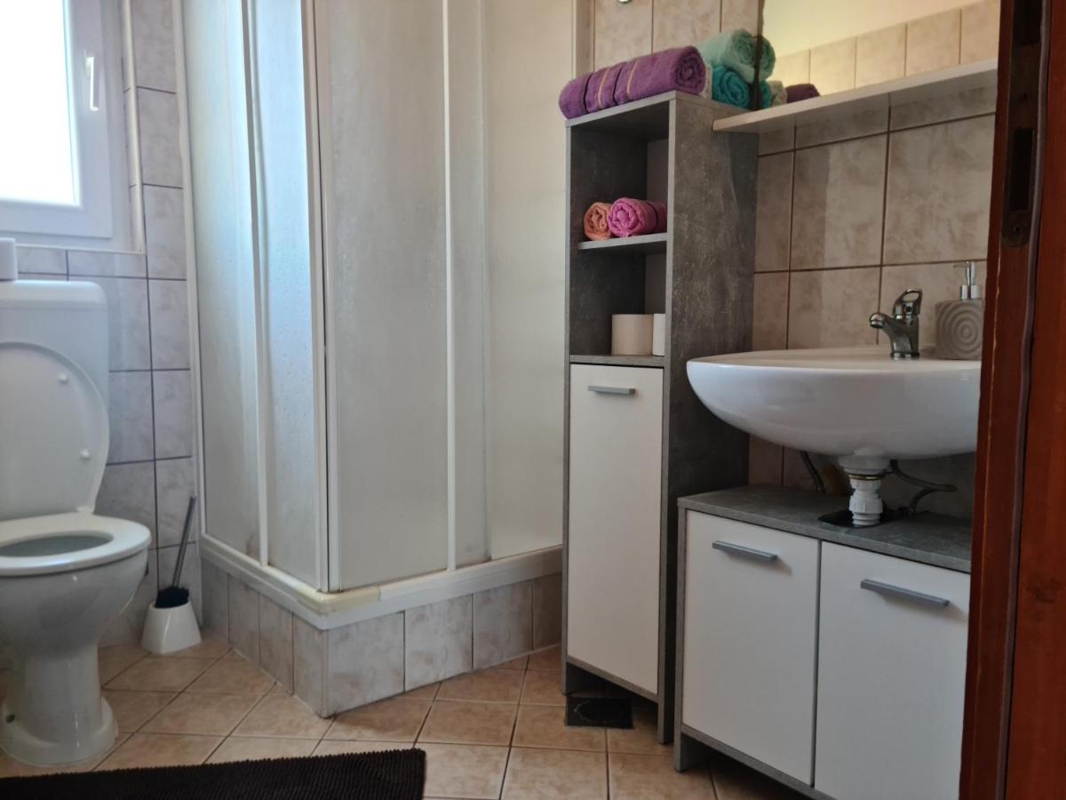 Apartmani Junto Preko Eksteriør billede