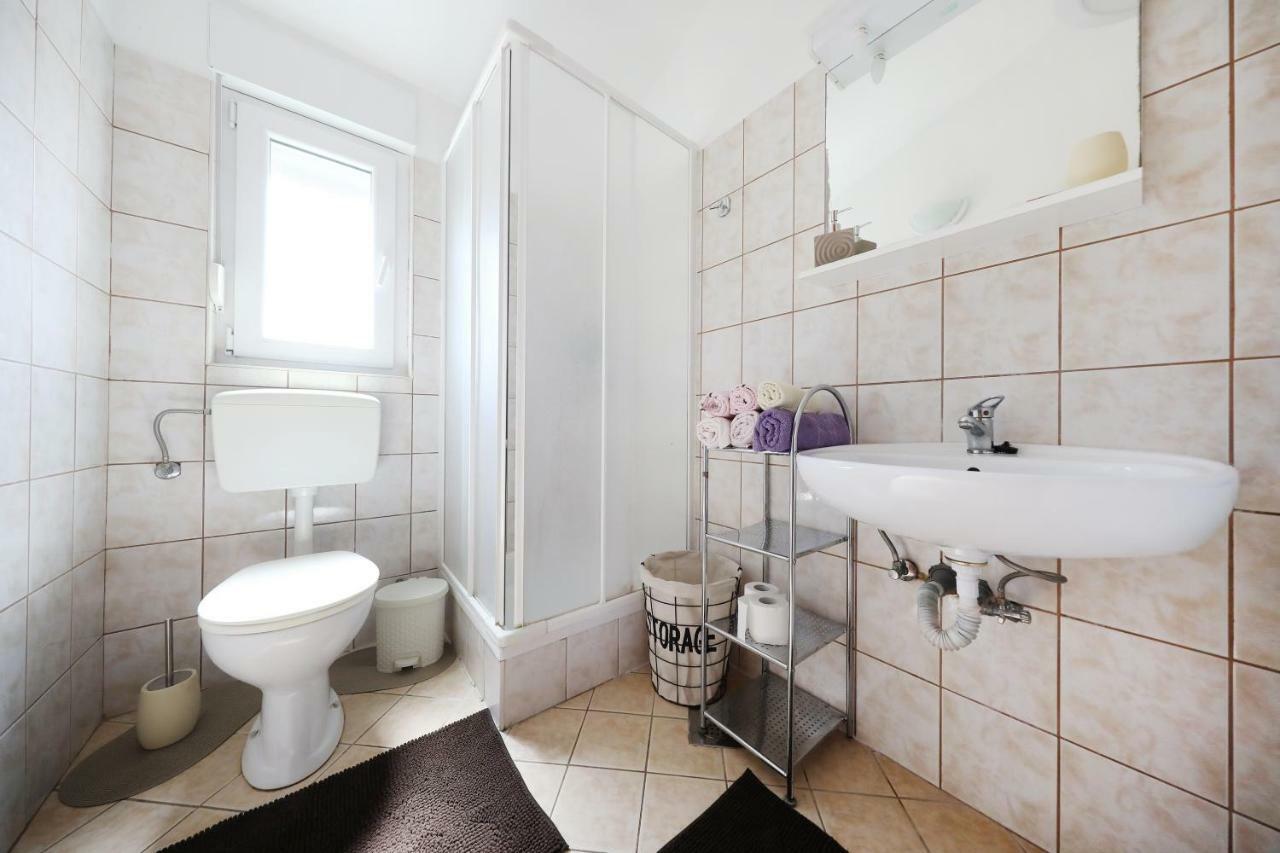 Apartmani Junto Preko Eksteriør billede