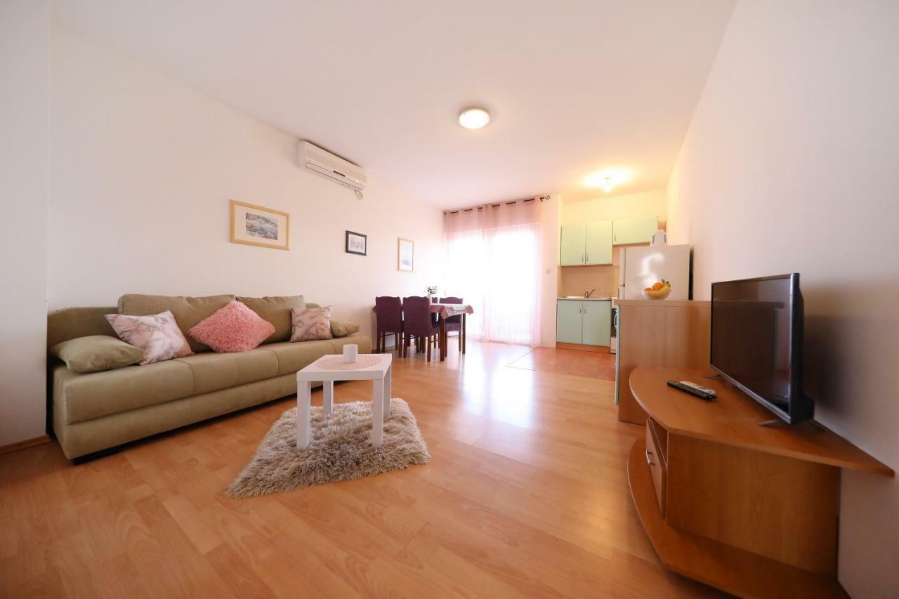 Apartmani Junto Preko Eksteriør billede
